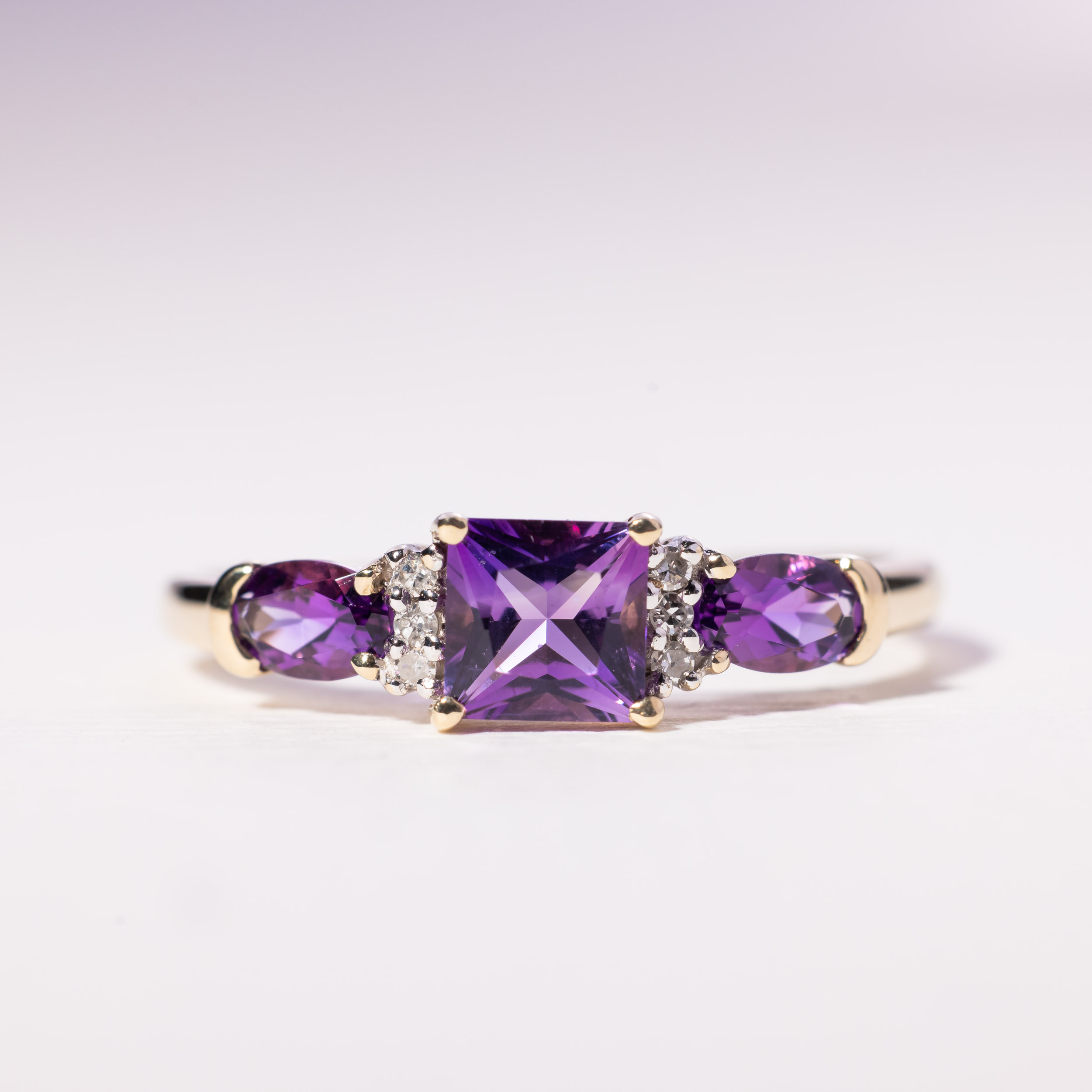Vintage Amethyst & Diamond Band Ring | Eleonora Vintage Jewelry
